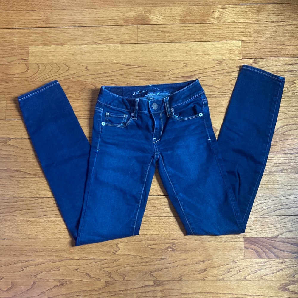 American Eagle skinny jeans. Size 00.